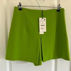 Zara green skort in size 10. NWT